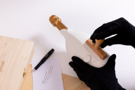 ruinart-kit-personnalisation-ruinart-blancdeblancs