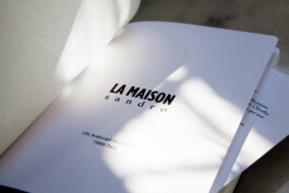 Sandro-Paris_welcome-guide-opening