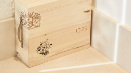 Ruinart-ugo-gattoni-stamp